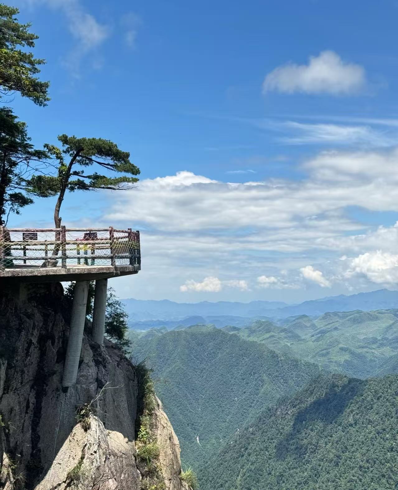 郴州三天二晚蘇仙嶺+高椅嶺+東江湖+莽山五指峰跟團游